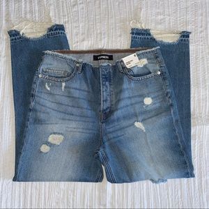 NWT High Rise Distressed Ankle Boyfriend Jeans